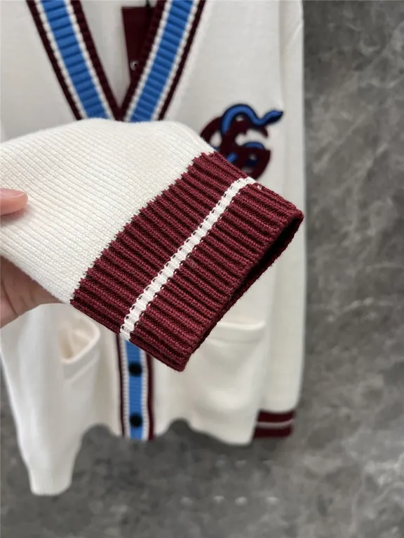 Gucci knitted V-neck cardigan